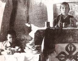 H.H. Dodrupchen Rinpoche with a young H.E. Dzogchen Rinpoche